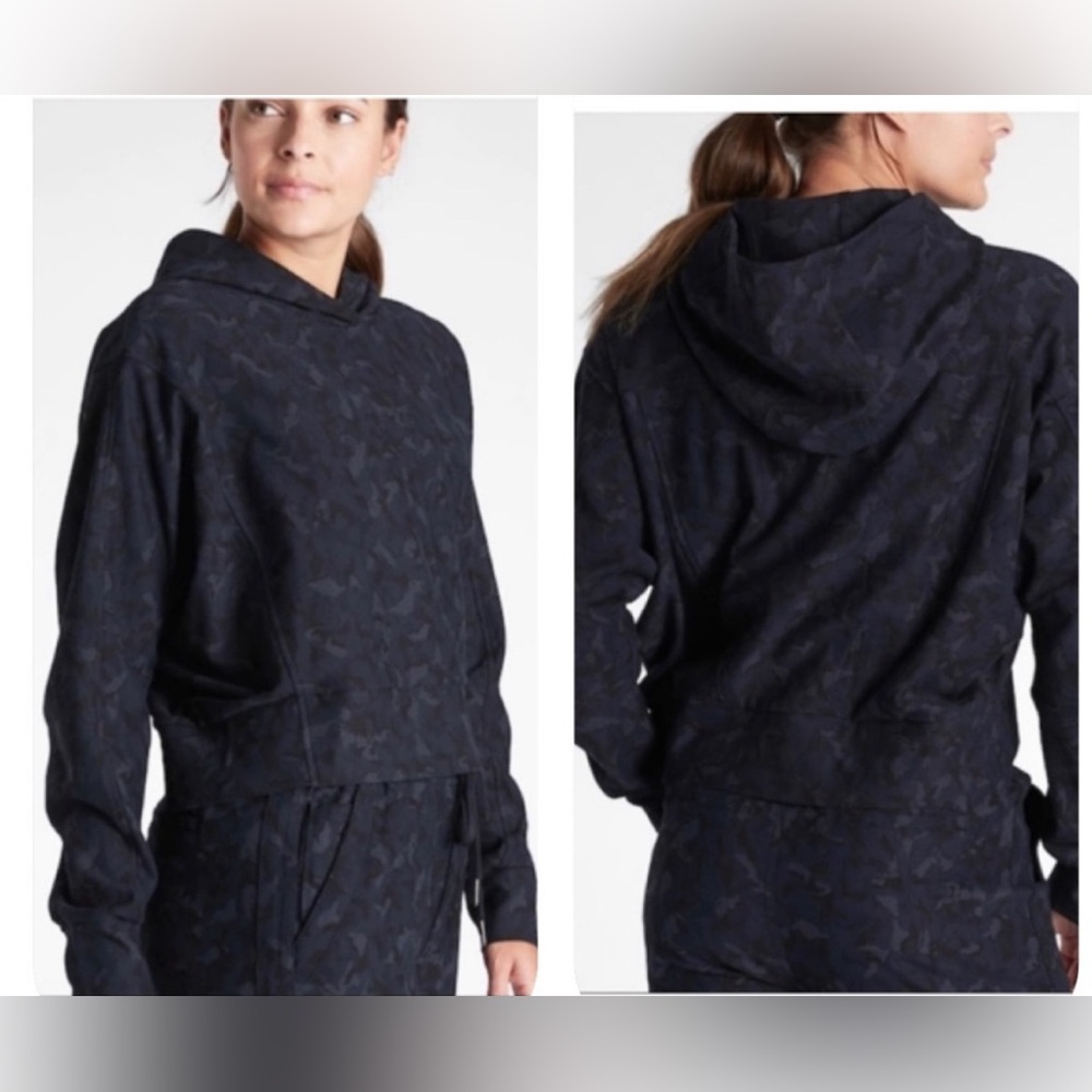 Athleta Navy Blue Camo Farallon Cropped Hoodie (Small)